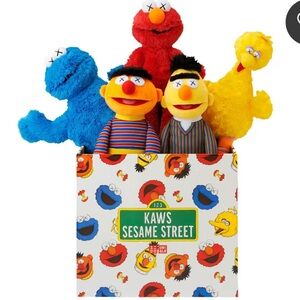 KAWS Sesame Street Uniqlo Plush Toy Complete Box Set